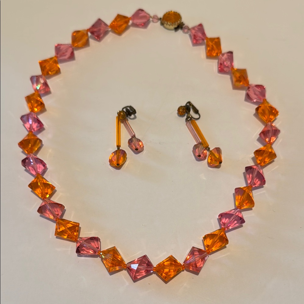 Western Germany Pink Orange Necklace And Clip Earrings Set 65$